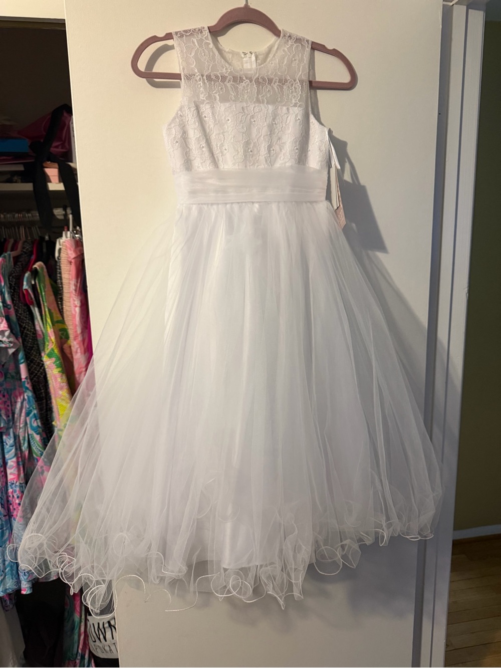 Size 8 White Lace & Tulle Flower Girl Dress